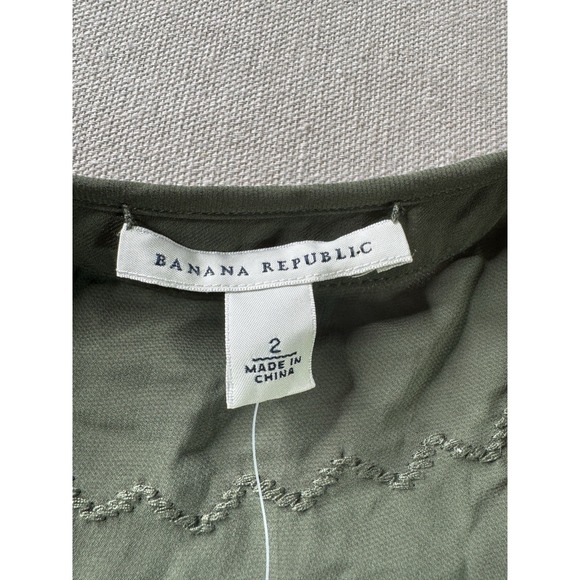 NWT Banana Republic Women's Olive Green Ruffled Sleeveless Blouse - Size 2 - Picture 6 of 8